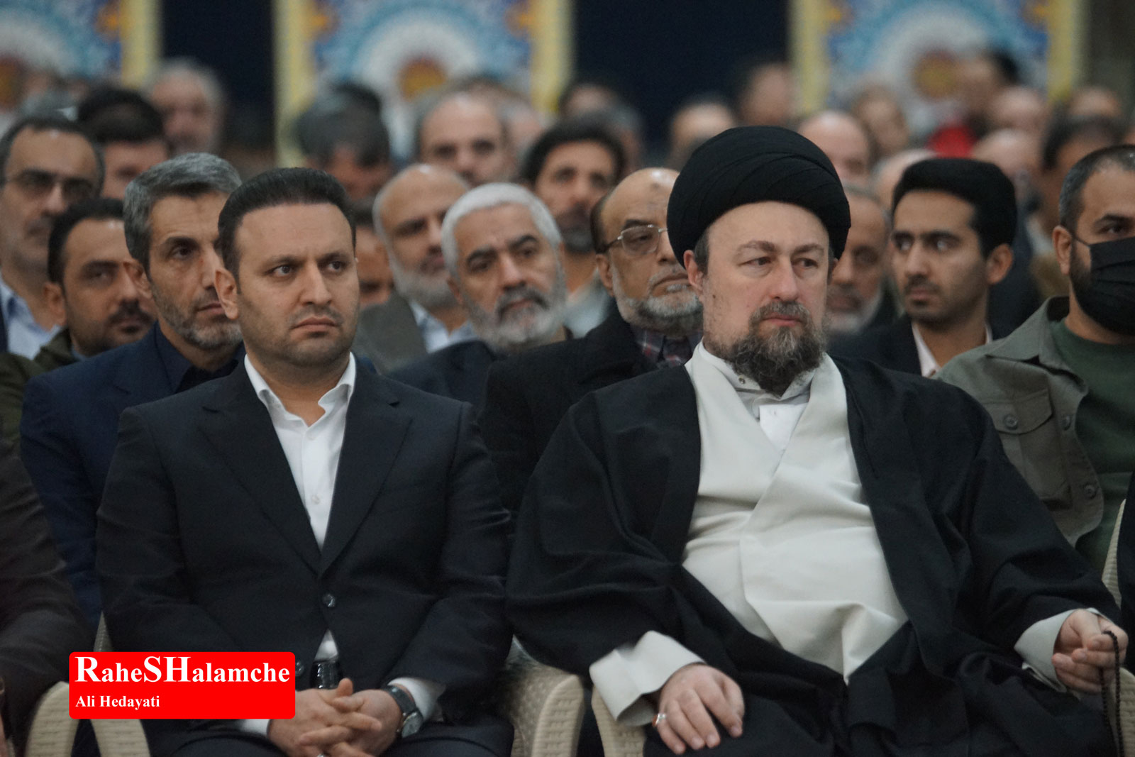 گزینشگران در حرم امام خمینی(ره) +تصاویر